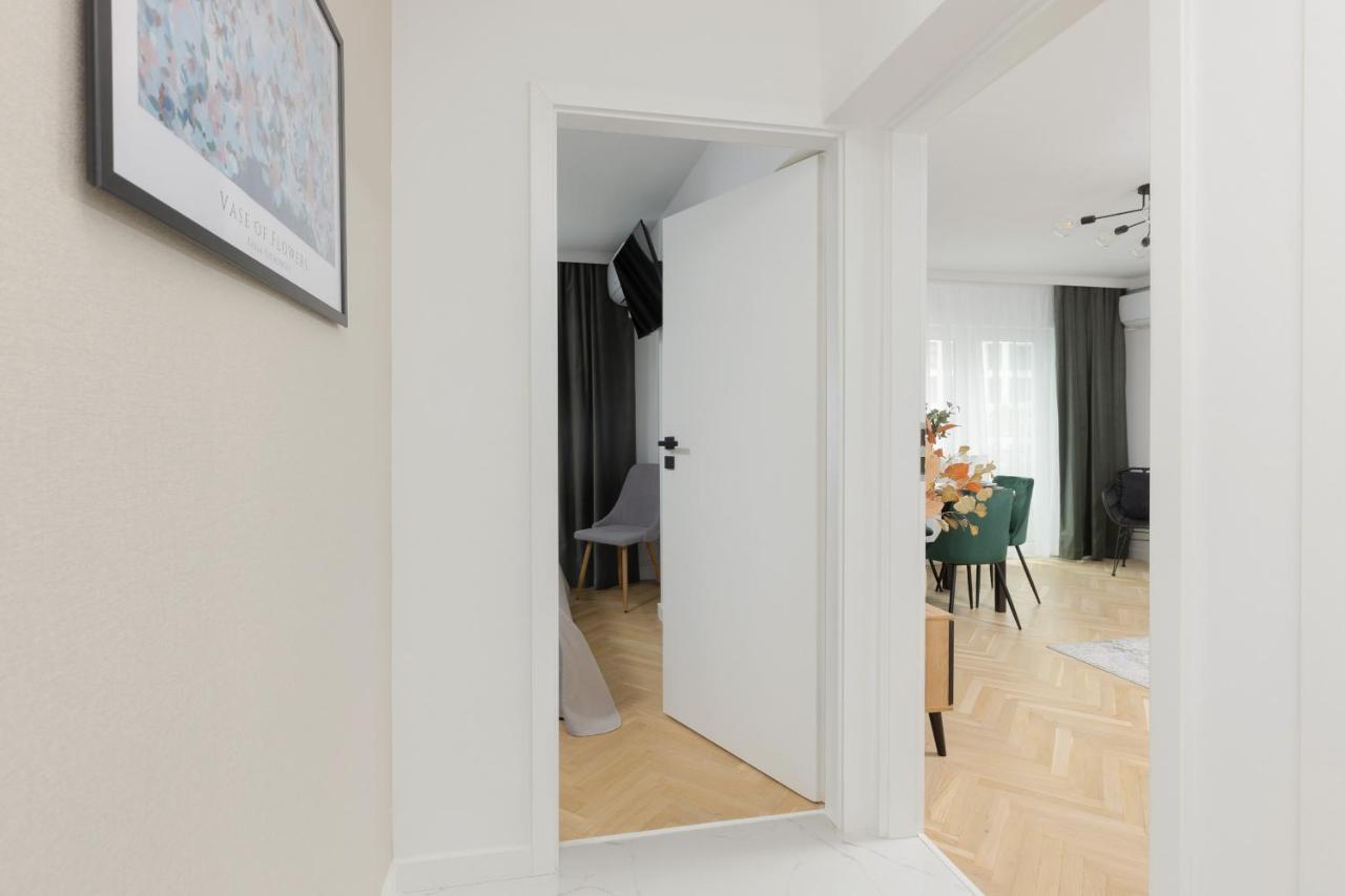 Stylish Apartment Heart Of Warsaw By Noclegi Renters Extérieur photo